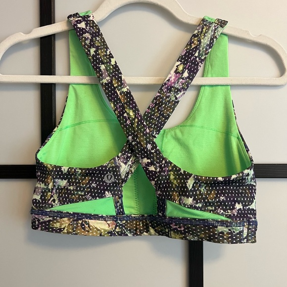 SOLD Lululemon Stuff Your Bra (II or III) - Picture 2 of 5